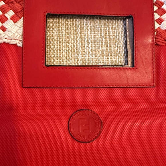 Fendi Red and Cream Woven Vintage Tote - Picture 3 of 8
